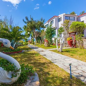 Galazia Akti Seaside Πανσιόν